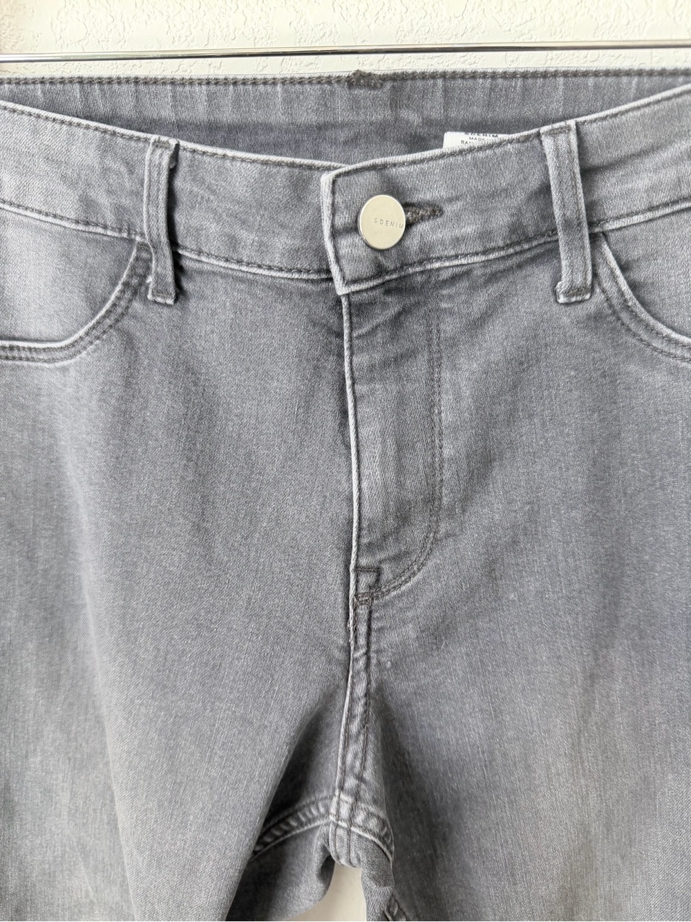 H&M Women's Charcoal Skinny Jeans Size 29 - Picture 3 of 11